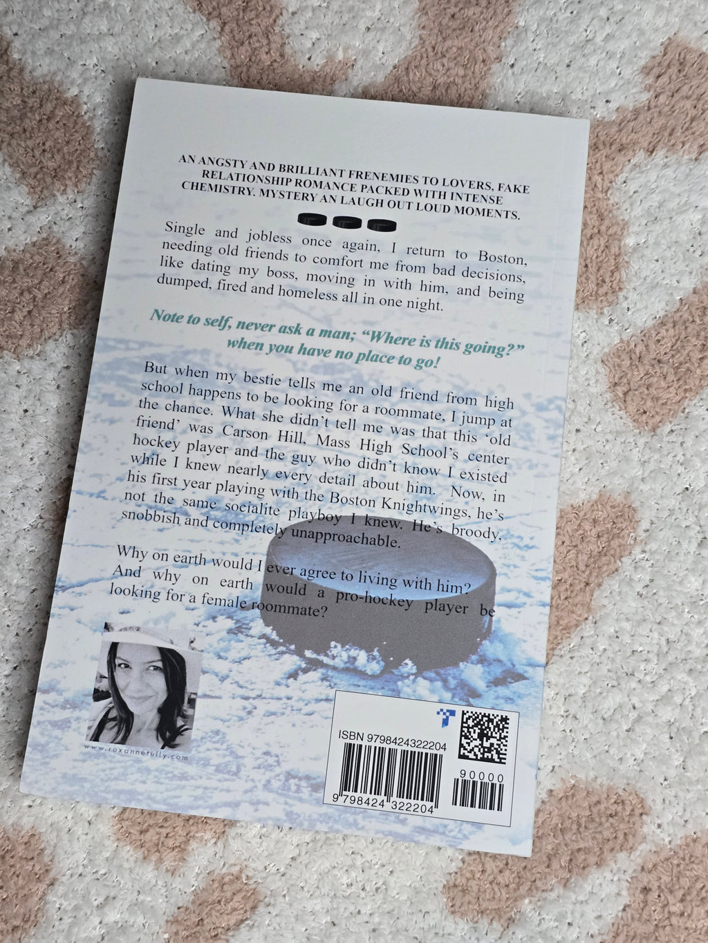 The Roommate Deal- Roxanne Tully